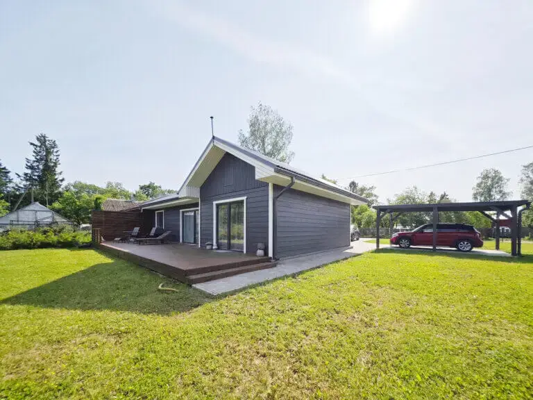 Terrassivaade maja nurgast