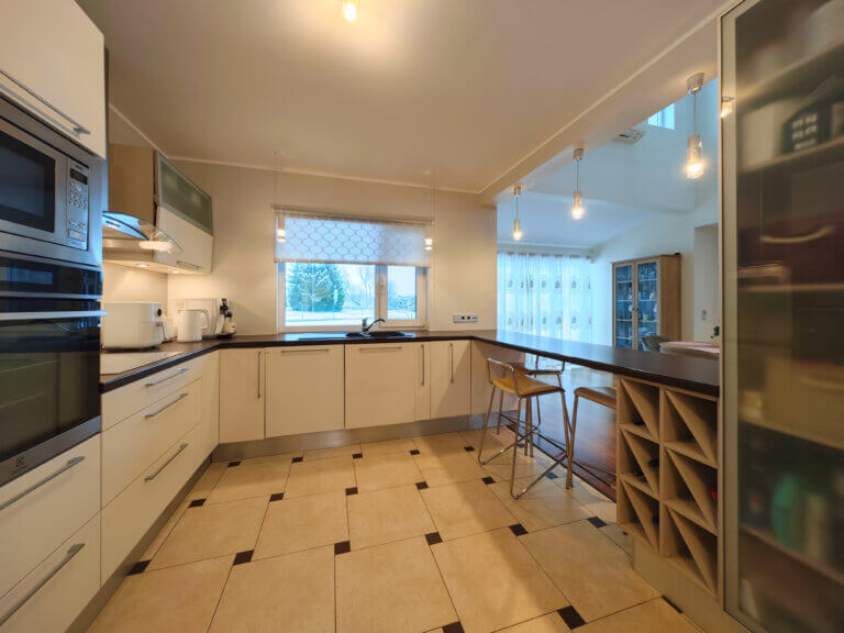 Kaunis perekodu Murastes – avar ja päikeseline kinnistu! image 2